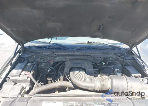 2002 Ford F-150 Lariat/Xlt из США, поврежденный, VIN 1FTRW08L32KE27250